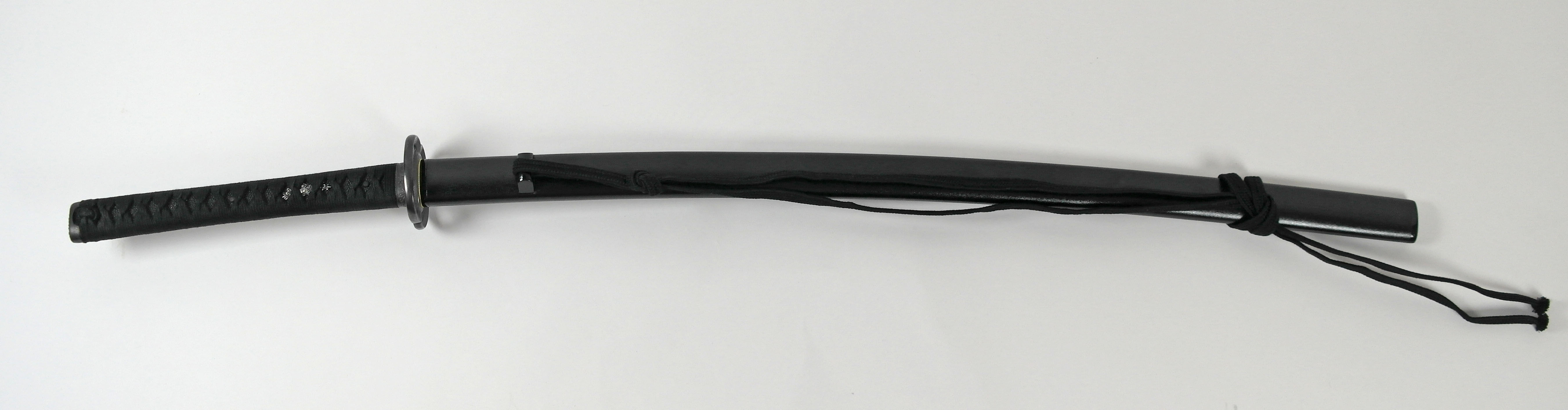 Choose between zinc/aluminium and stainless steel Iaito